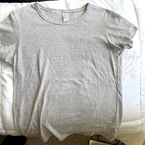 New Alternative Apparel short sleeve Tee. White & black stripes Size L